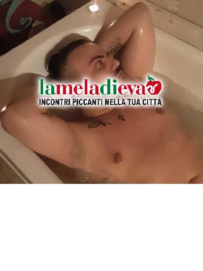 🔞🔞 MASSAGGIATORE DISPONIBILE ATTIV...