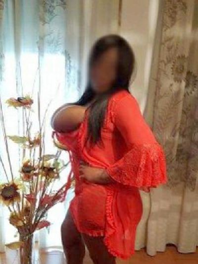 BELLA MILF CASALINGA 