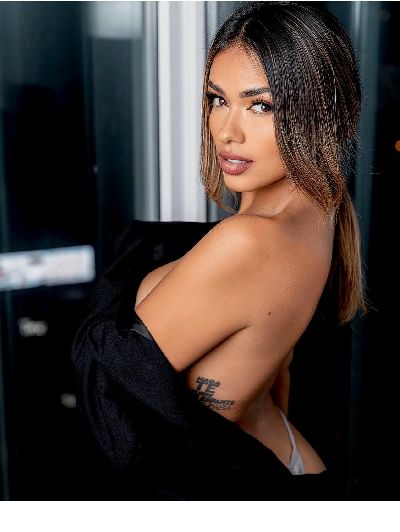 ANNITA BOMBA SEXY