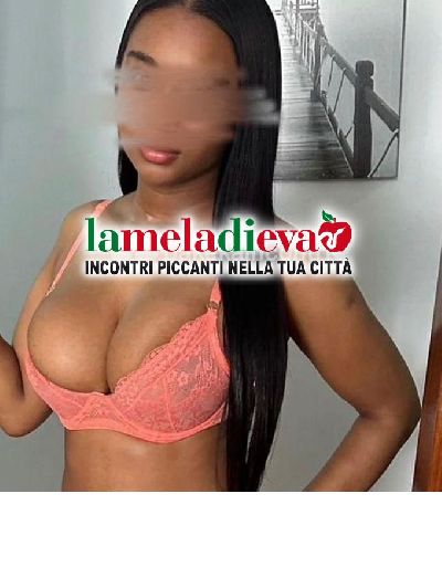 Luna giovani donna 24/7 🎉🎉🥂🍾...