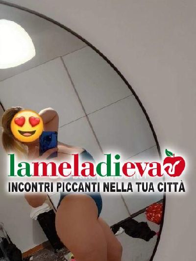 RAGAZZA FORMOSA RICEVO ANNICCO QUALITA C...