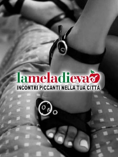 Piccantissima ragazza bella e sensuale, ...