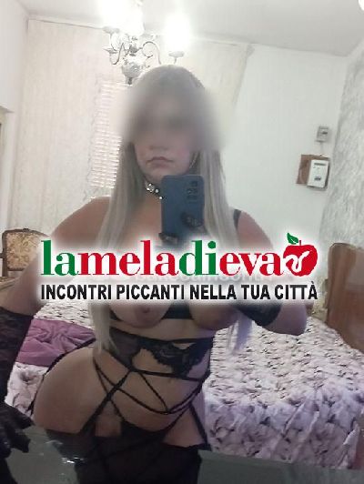 MONIK .BELLA E DISPONIBILE PRONTA PER FA...