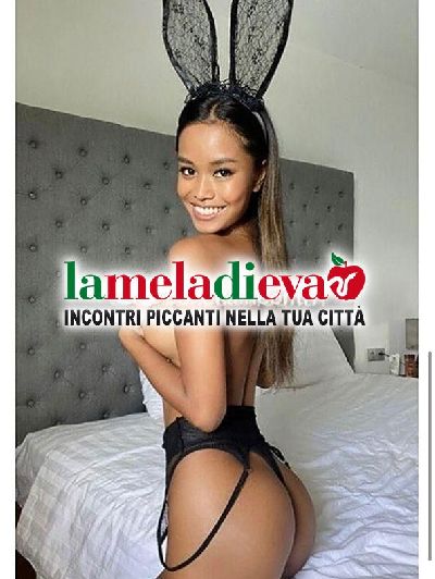 APPENA ARRIVATA BELLISSIMA GIOVANE FOTO ...