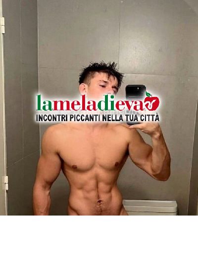 🍆💦 A ROMA per pochi giorni - MASCH...