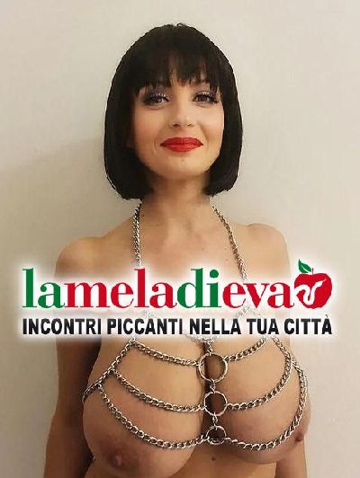 bella nefomena👠💃pompino scoperto +...