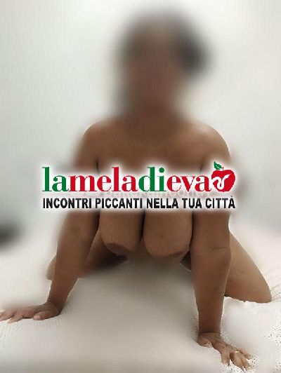 jennifer bellissima ragazza domenicana a...