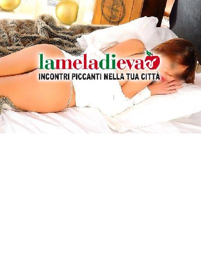 lia stupenda modella latina

 Testo:	spl...