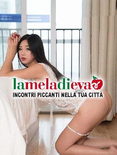 DUE  RAGAZZe ORIENTALE...Un gioiellino c...