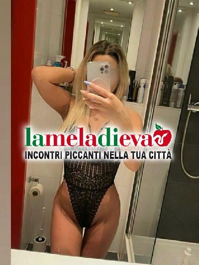 DESIO💋 NICOL 27 ANNI RAGAZZA DI CAMPA...