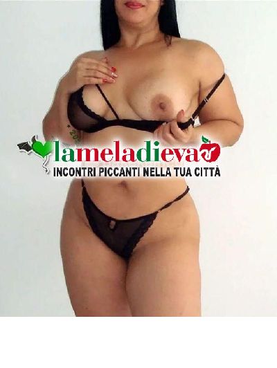 APPENA ARRIVATA MILF UNICA NEL SUO GENER...