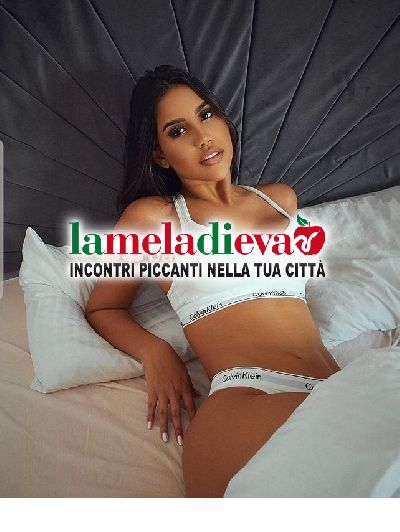 NADIA italiana E ⭐IN VACANZA IN I PER ...