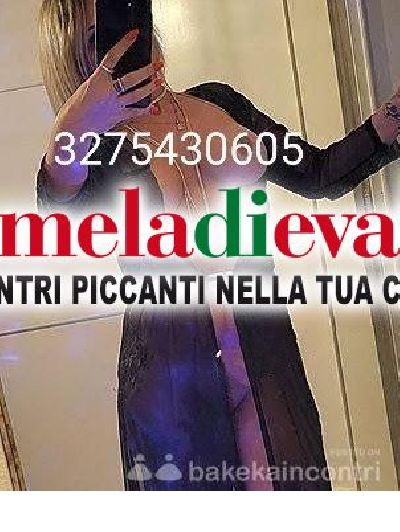 BELLA DONNA MATURA CALDA .!! DA NON PERD...