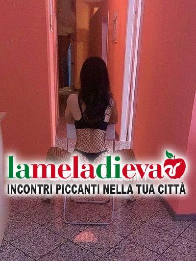 🐷PRIMA VOLTA🍒PICCOLINA 2 RAGAZZA A...