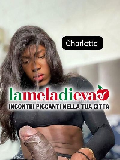 L'Aquila
Charlotte trav magra con u...