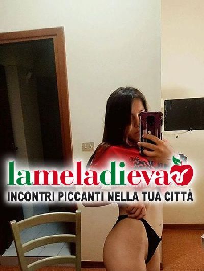 Giovane ragazza italiana ♥️...