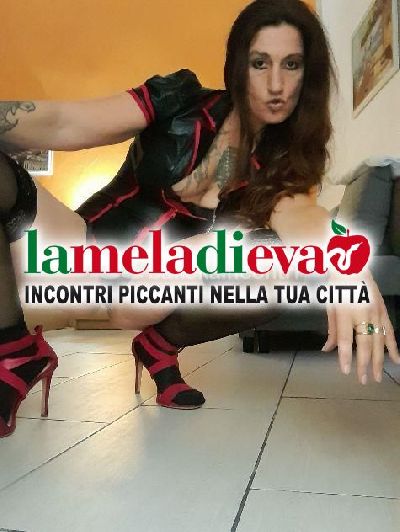 DONNA ITALIANA SEXY TATUATA MISTRESS ()S...