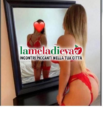 Bella ragazza giovane ! Completa! Lato B...