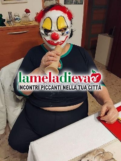 Ha grande richiesta Annalisa caldissima ...