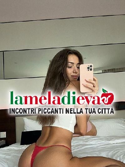 Porca disponibile per sexchat e videochi...